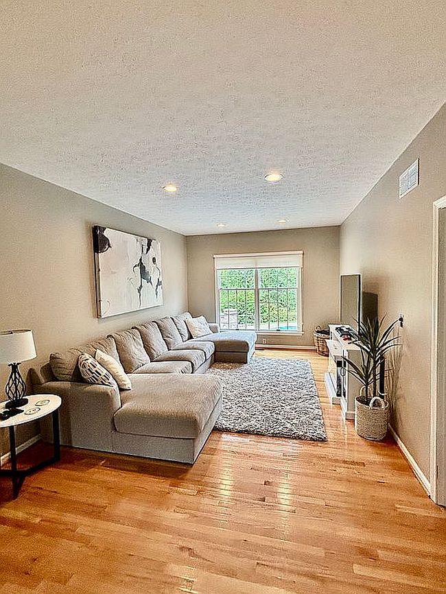 Image of 105 Country Meadow Dr