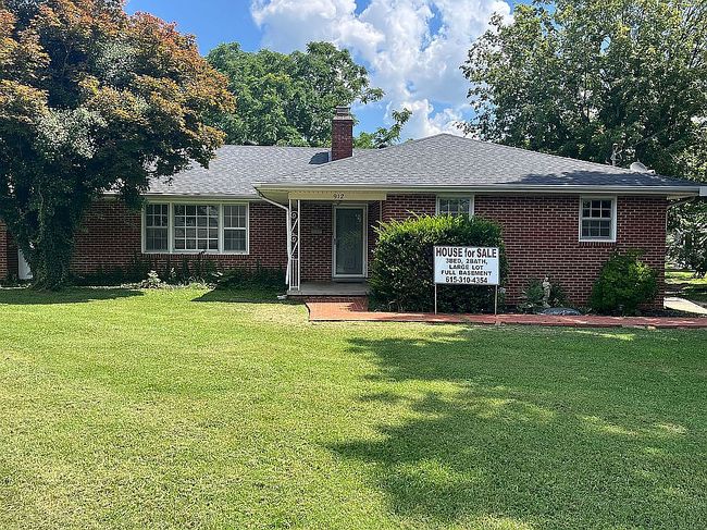 Photo of 912 W Main St, Princeton, KY