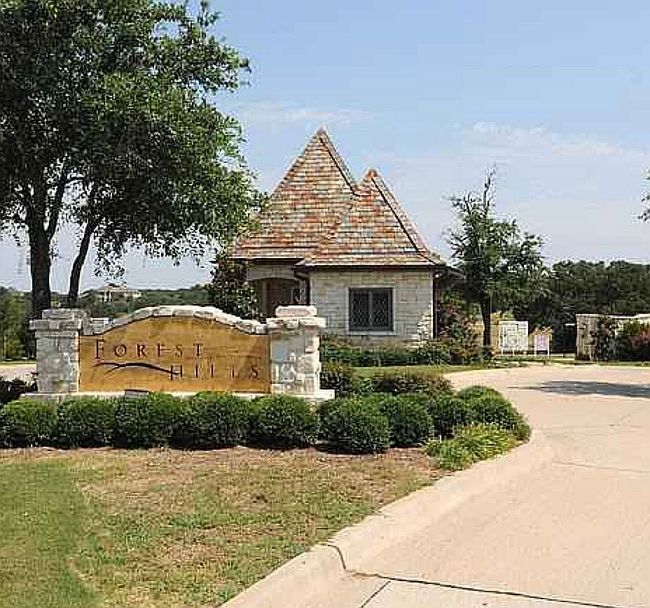 Additional photo 1 of property located at 2530 Woodland Dr