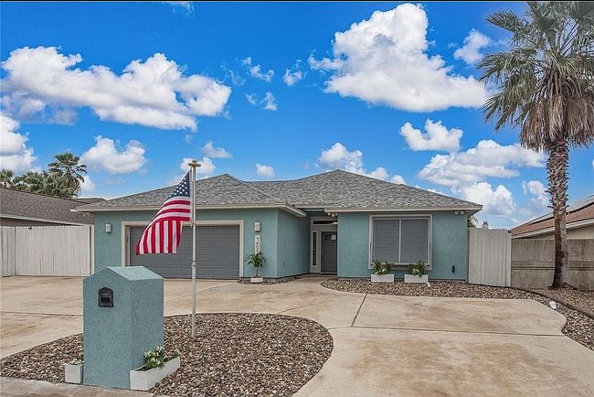 Photo of 14013 Hawksnest Bay Dr, Corpus Christi, TX