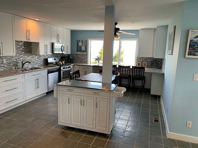 Image of 704 S Atlantic Ave