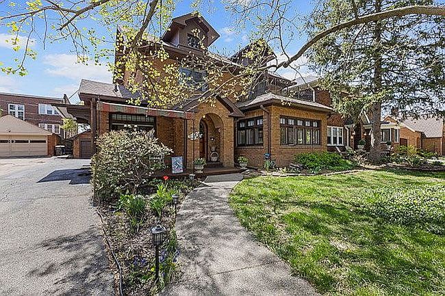 Additional photo 3 of property located at 5143 E Pleasant Run Parkway South Dr