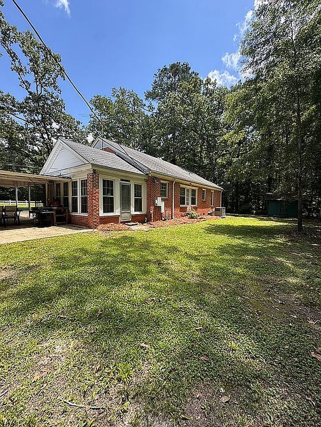 Photo of 2290 Highway 10 W, Camden, AL