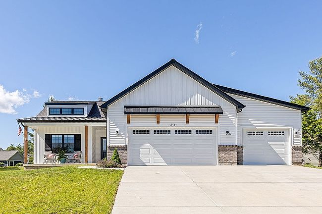 Preview of property located at 10523 Village Ln