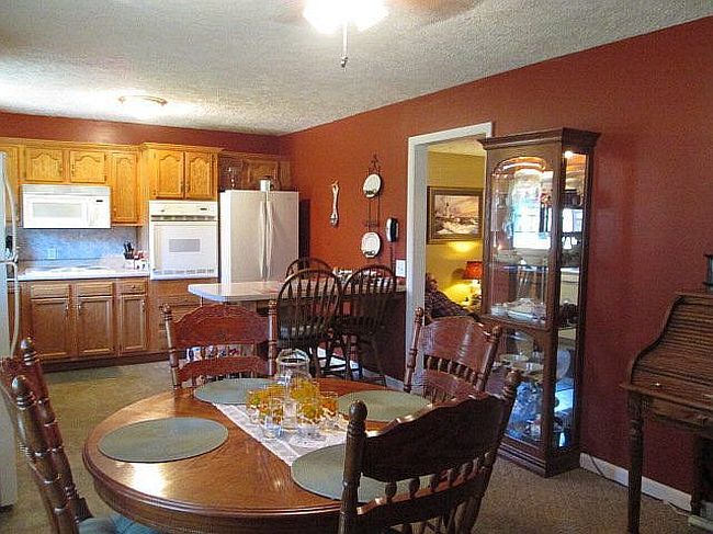 Photo of 1086 Princeton Rd, Madisonville, KY