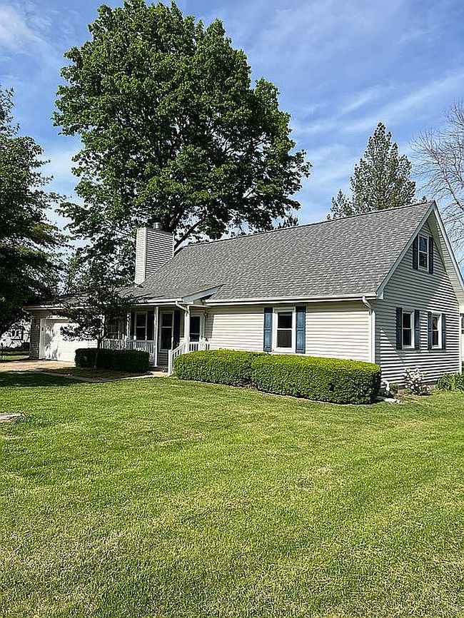 Photo of 606 Weintz St, Moberly, MO