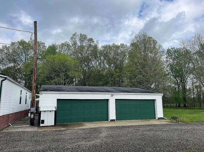Image of 3438 Eagle Creek Rd