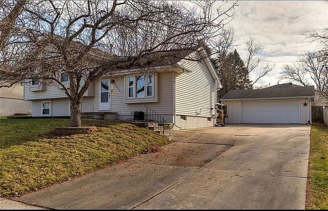 Preview of property located at 4826 Lakewood Dr