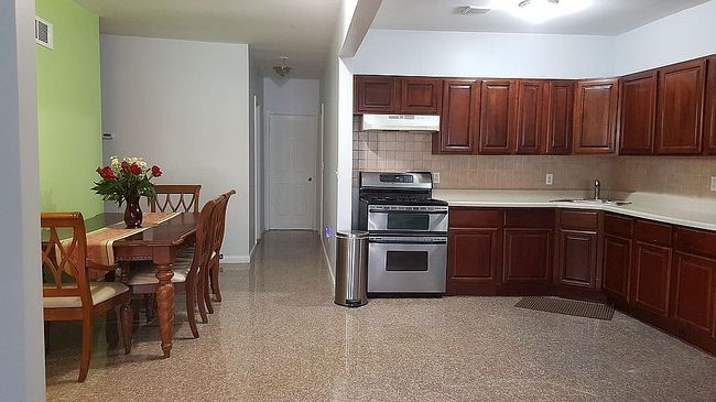 Photo of 11945 Farmers Blvd, Jamaica, NY
