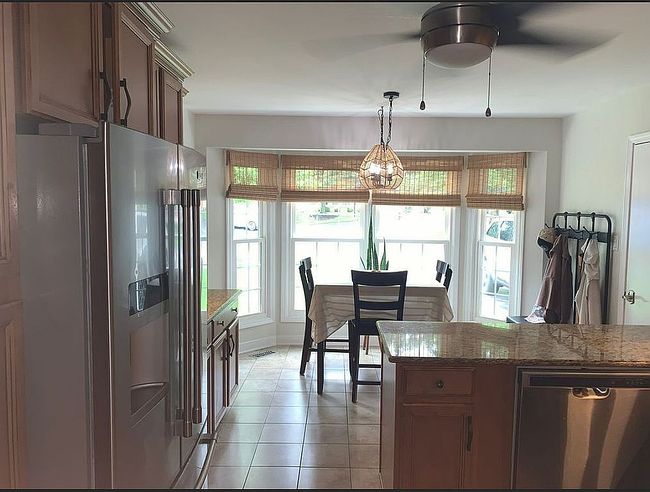 Photo of 10015 Cambridge Dr, Mokena, IL