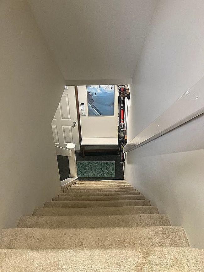 Additional photo 2 of property located at 41 Sunset Dr