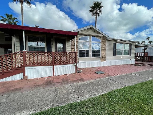 Image of 13 Beach Ln