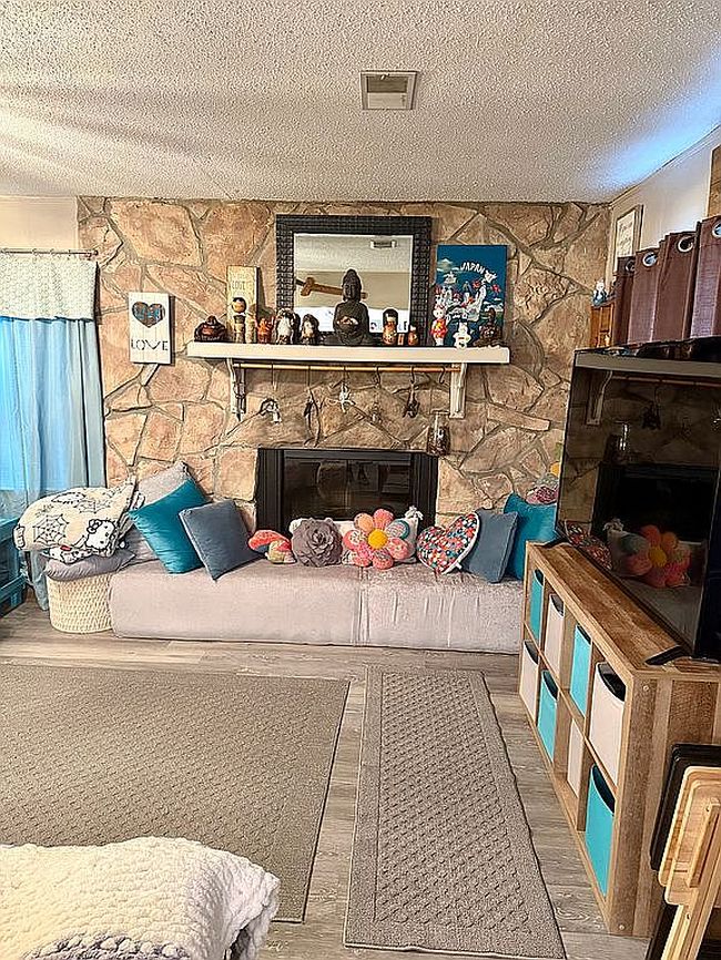 Additional photo 2 of property located at 7013 Balboa Dr