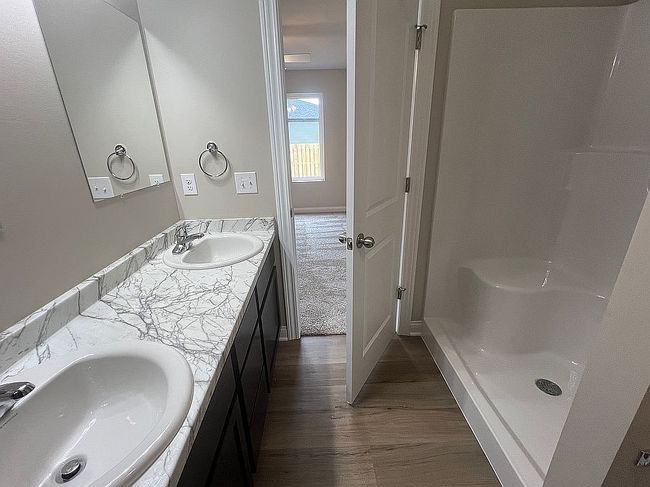 Additional photo 3 of property located at 1015 Evergreen Rd