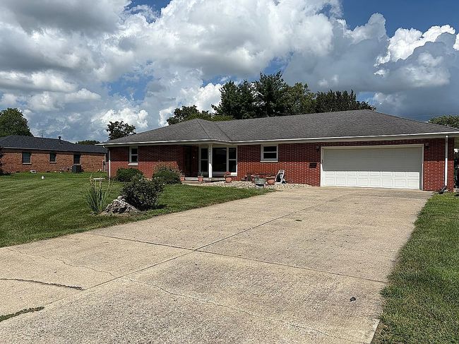 Preview of property located at 492 Manor Dr