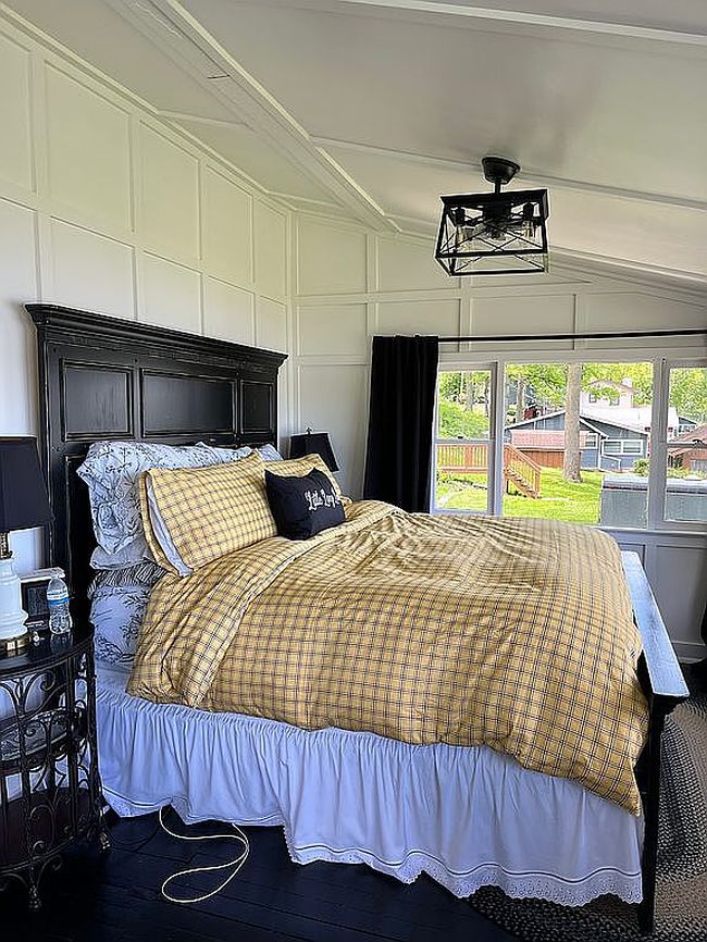 Photo of 9911 Lake Dr, Montgomery, MI