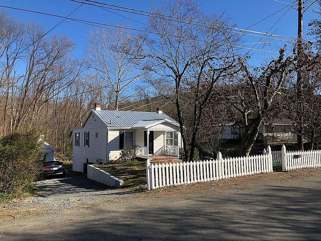 Additional photo 1 of property located at 914 Nassau St