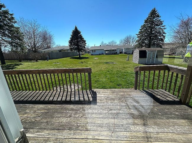 Photo of 215 Hickory Dr, Lena, IL