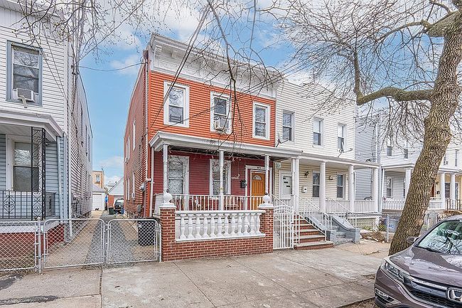 Image of 9729 88th St