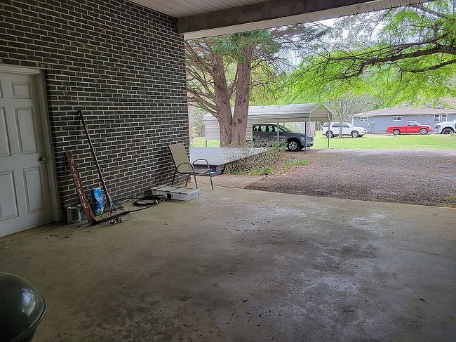 Image of 9651 Highway 221