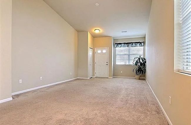 Image of 7615 E 111th Ln