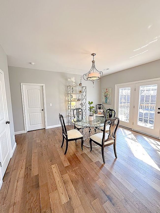 Additional photo 4 of property located at 343 Heritage Way