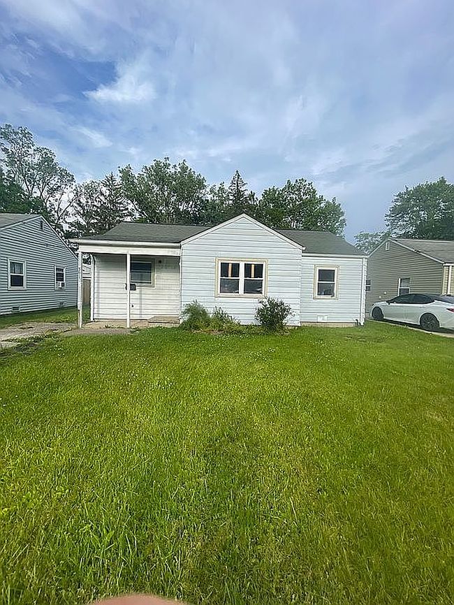 Photo of 5617 Burns Rd, North Olmsted, OH