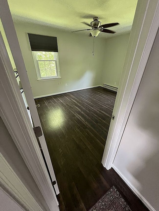 Photo of 217 Locust Ave, Colonial Beach, VA