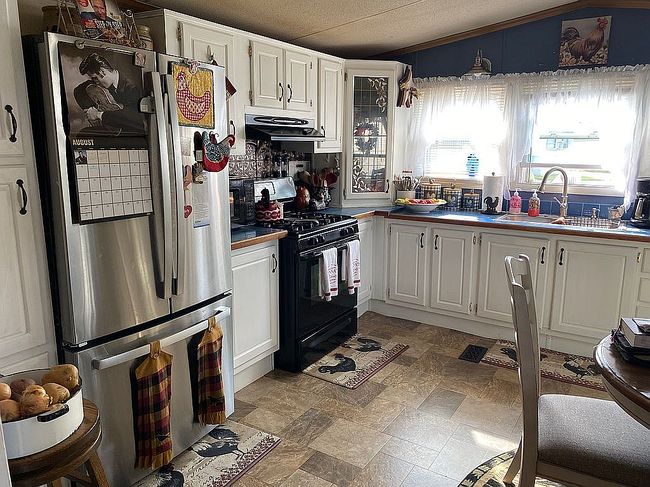 Photo of 908 Oakwood Dr, Altoona, PA