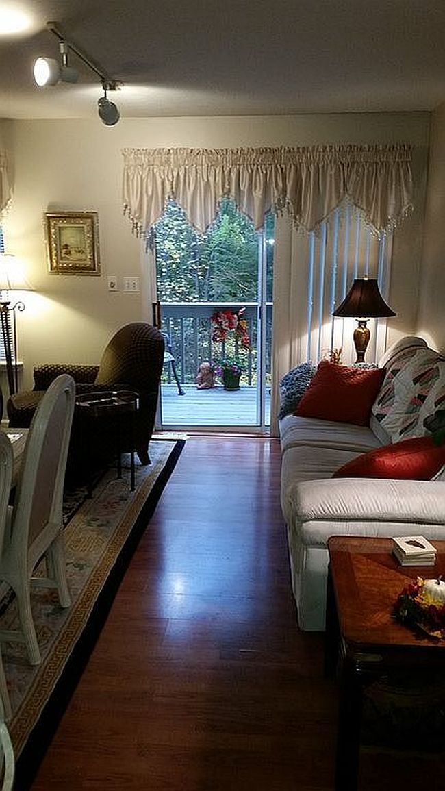 Additional photo 3 of property located at 15 Jefferson Village Dr