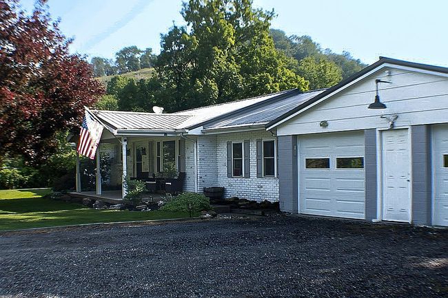 Photo of 4275 Bethany Pike, Wellsburg, WV
