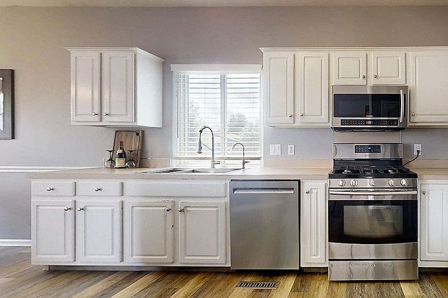 Photo of 17816 Jacobs Cir, Omaha, NE