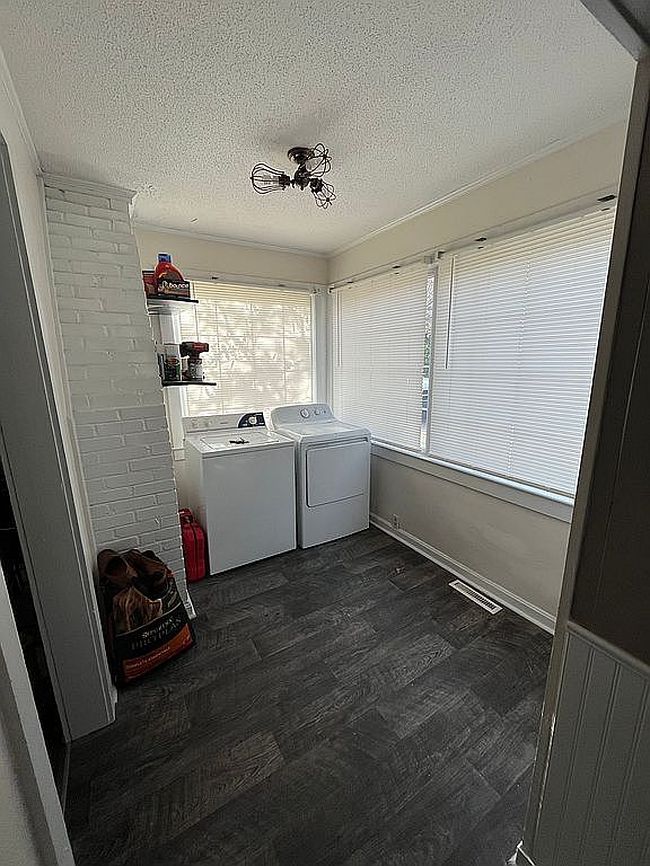 Image of 217 Bradley Ave