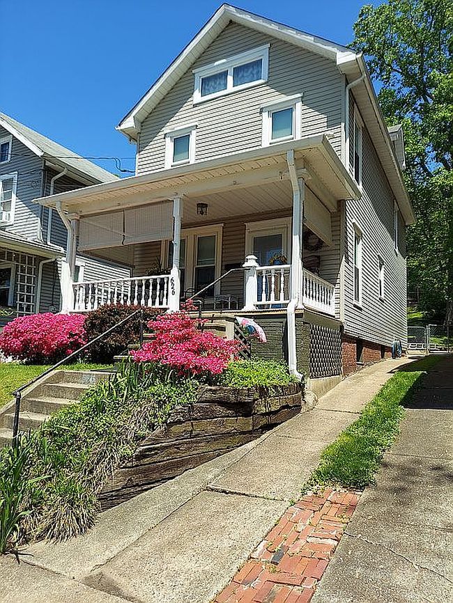 Image of 626 9th St