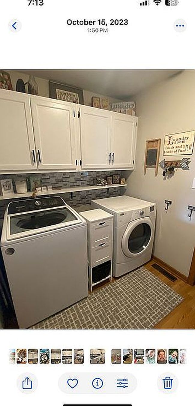 Image of 693 Hesburgh Dr