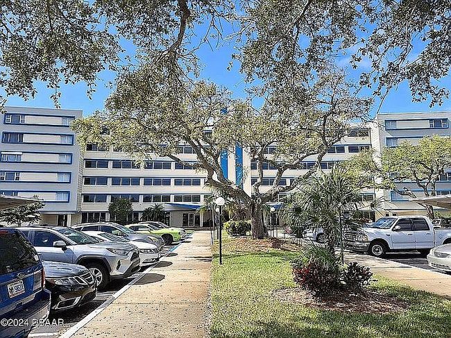 Image of 1224 S Peninsula Dr Apt 202