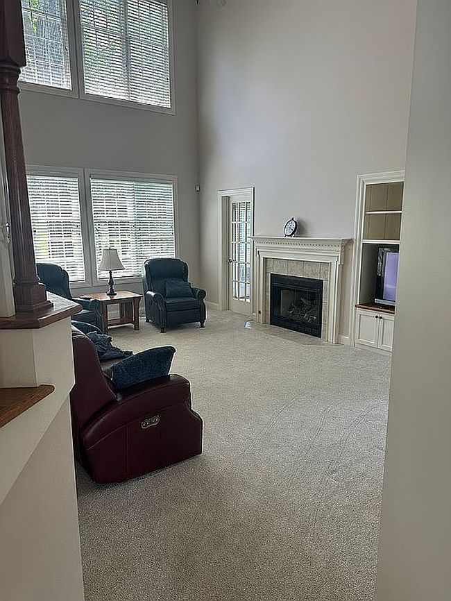 Image of 2220 Northshire Rd