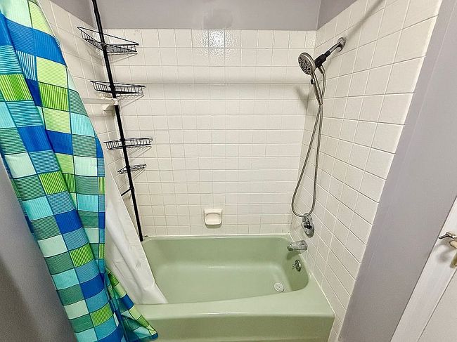 Image of 4838 Stewart Ave