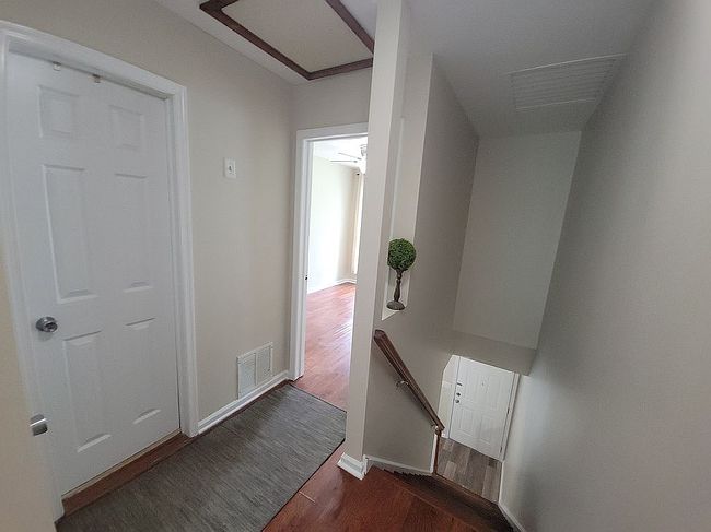 Photo of 5 Colonial Ct #5