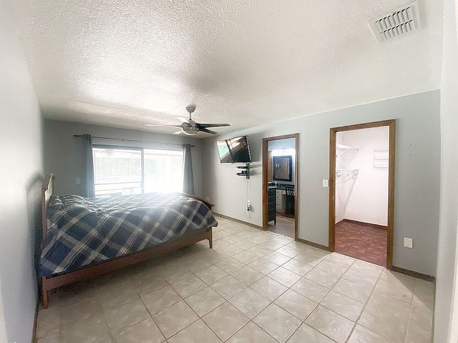 Photo of 10430 Bobcat Dr, New Port Richey, FL