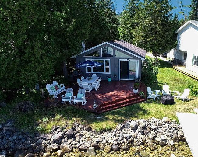 Image of 4614 Hopkins Ln