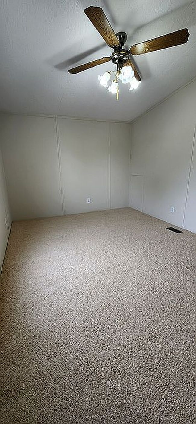 Image of 600 S 7th St