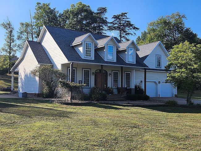 Photo of 63 Rockland Dr