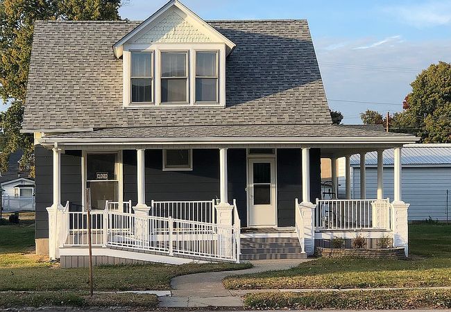 Image of 408 N Main St