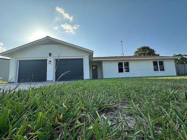 Image of 241 Buck Square St