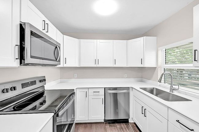 Image of 5401 32nd Ave Sw