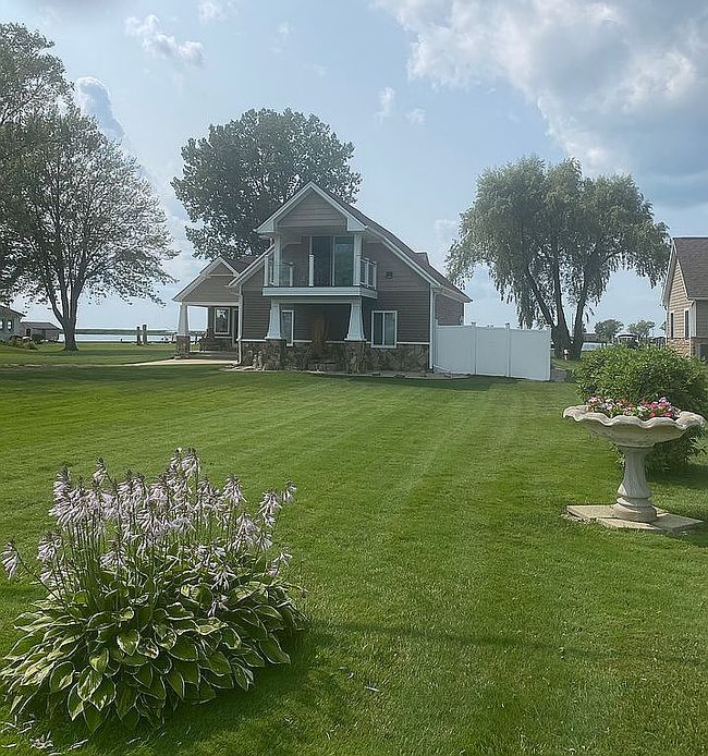 Preview of property located at 6880 Middle Channel Dr