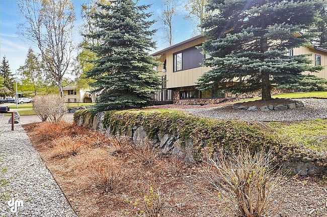 Image of 1800 Hamilton Dr