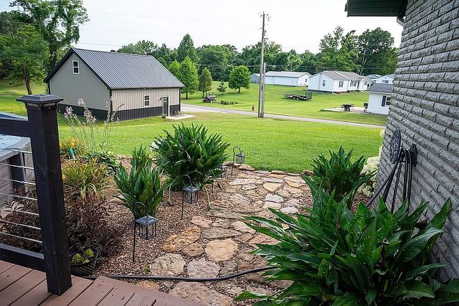 Photo of 1045 Hawes Blvd, Hawesville, KY