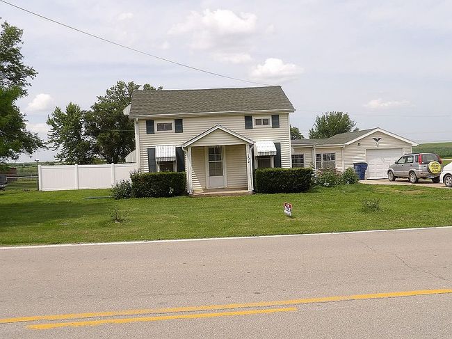 Image of 102 Delaware St